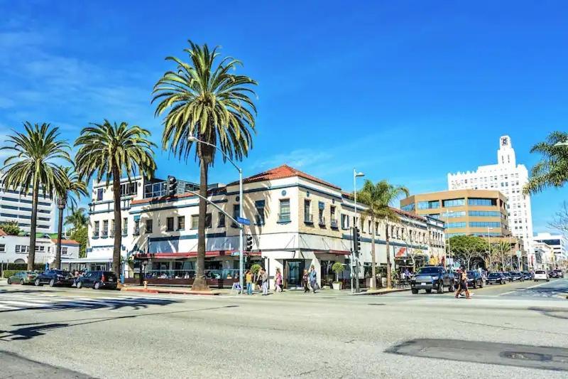 16 Not Bookable * Los Ángeles